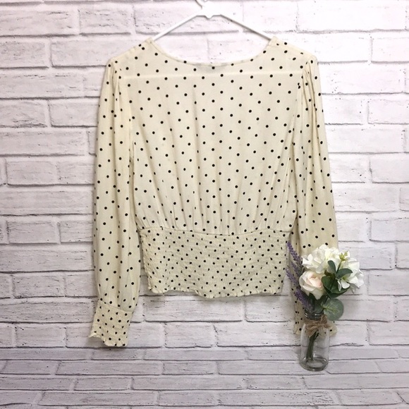 Beautiful Off-White Blouse - Picture 9 of 16